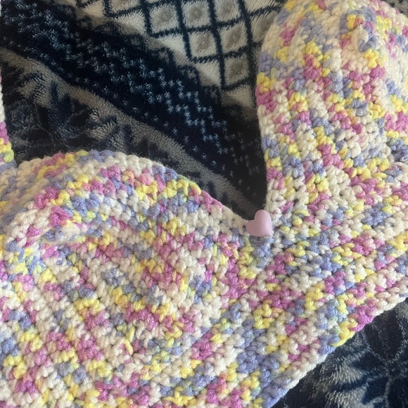 Crochet crop top - Picture 2 of 12